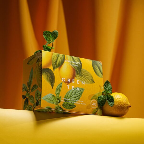 ჩინური მწვანე ჩაი პიტნით და ლიმონით